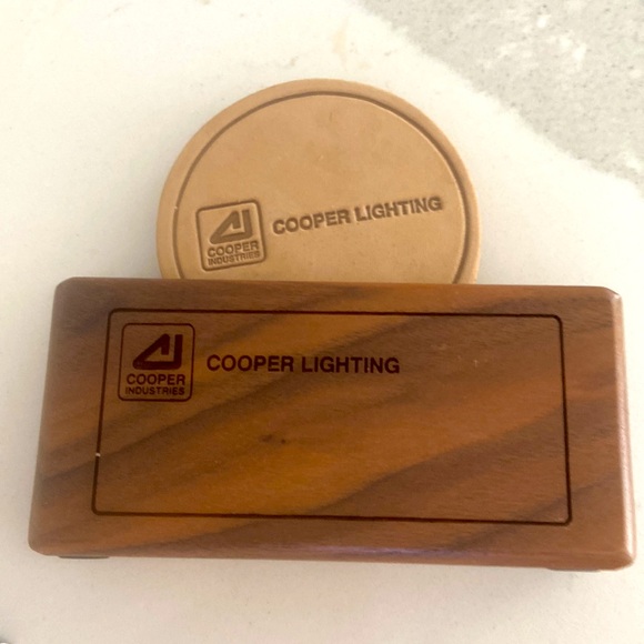 Cooper Lighting Teak Wood Coster Holder Stand w/ 4 Leather Coasters M C M - Picture 3 of 4